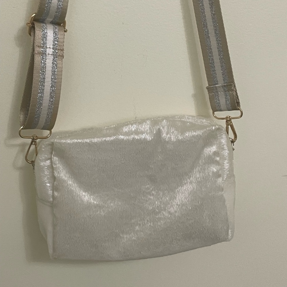 Dior makeup bag with shoulder strap - Picture 6 of 6